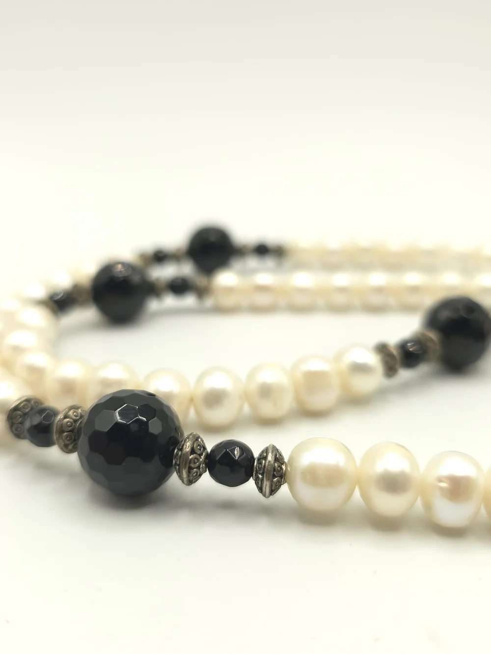 Freshwater Pearl Necklace w/Black Faceted Glass Beads Toggle Clasp 29